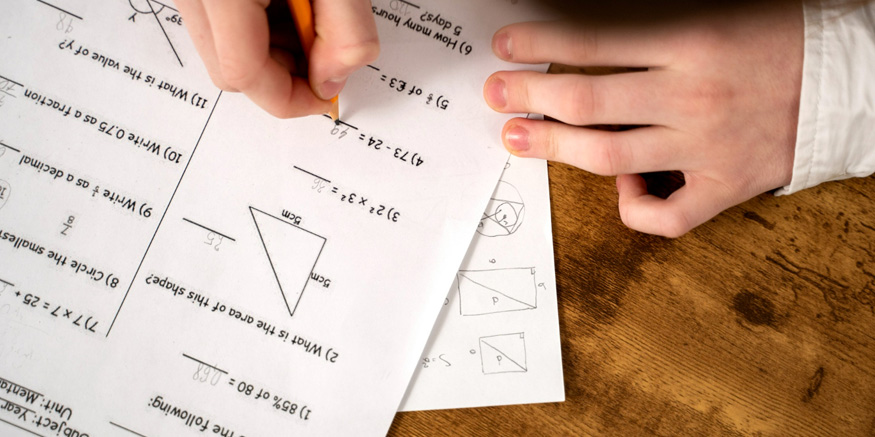 A tutorial on Solving Quadratic equations